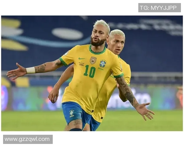 足球巨星联名潮流新品引领时尚风潮与运动热潮融合新纪元